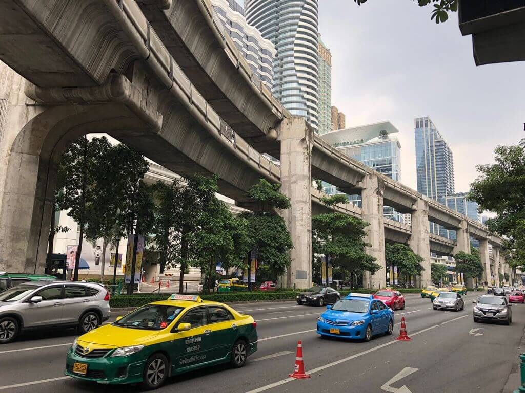 Дорожное движение в Бангкоке